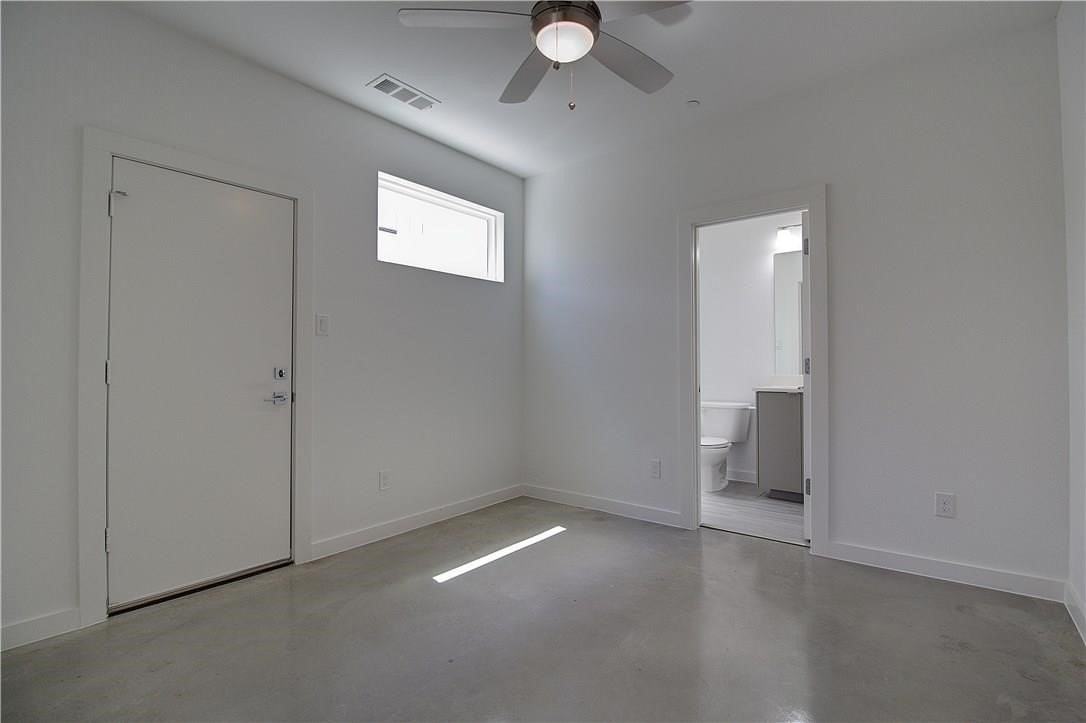 2310 N Carroll Ave #105 - Photo 3 of 20