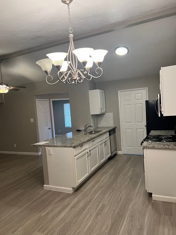 9451 Gonzales Dr - Photo 5 of 16