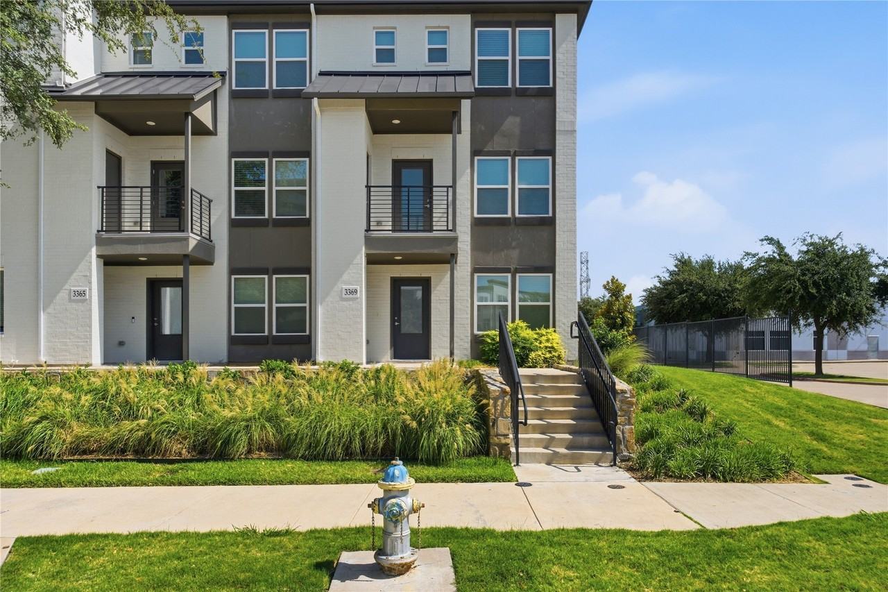 3369 Wynwood Dr