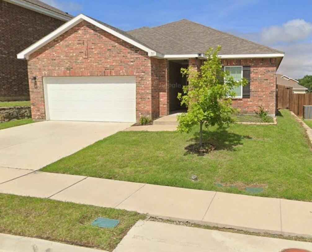 711 Camden Dr
