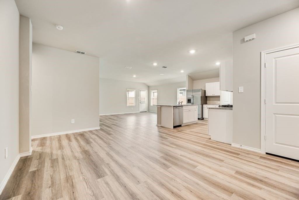 16537 Hudson Prairie Way - Photo 6 of 18