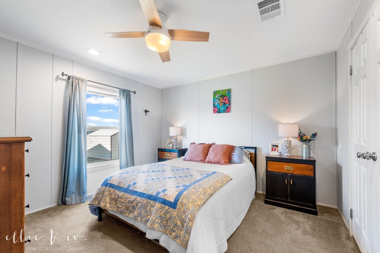 426 Daniel Way - Photo 4 of 13