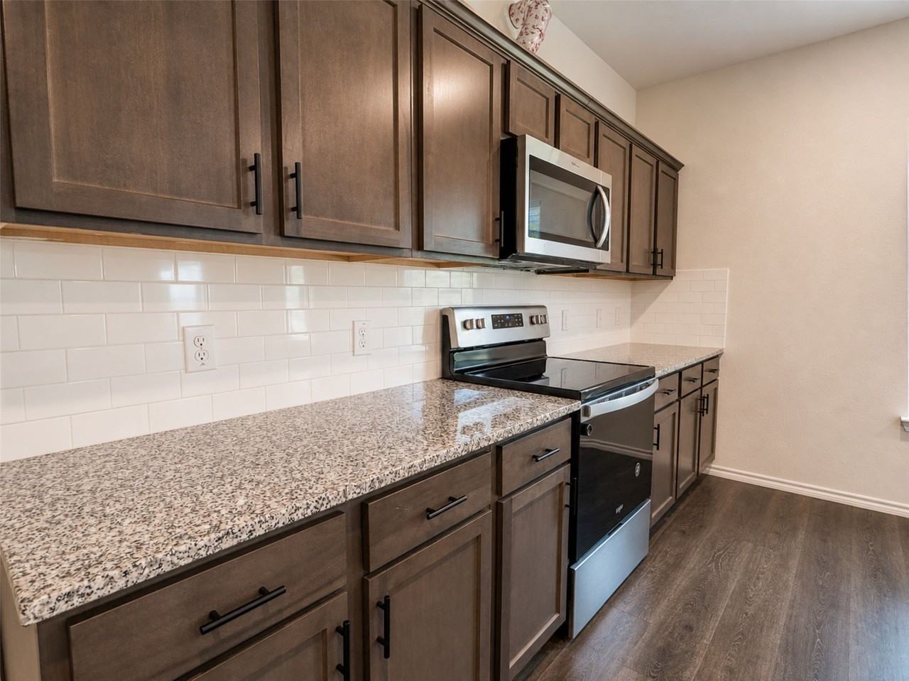 3387 Everly Dr - Photo 5 of 21