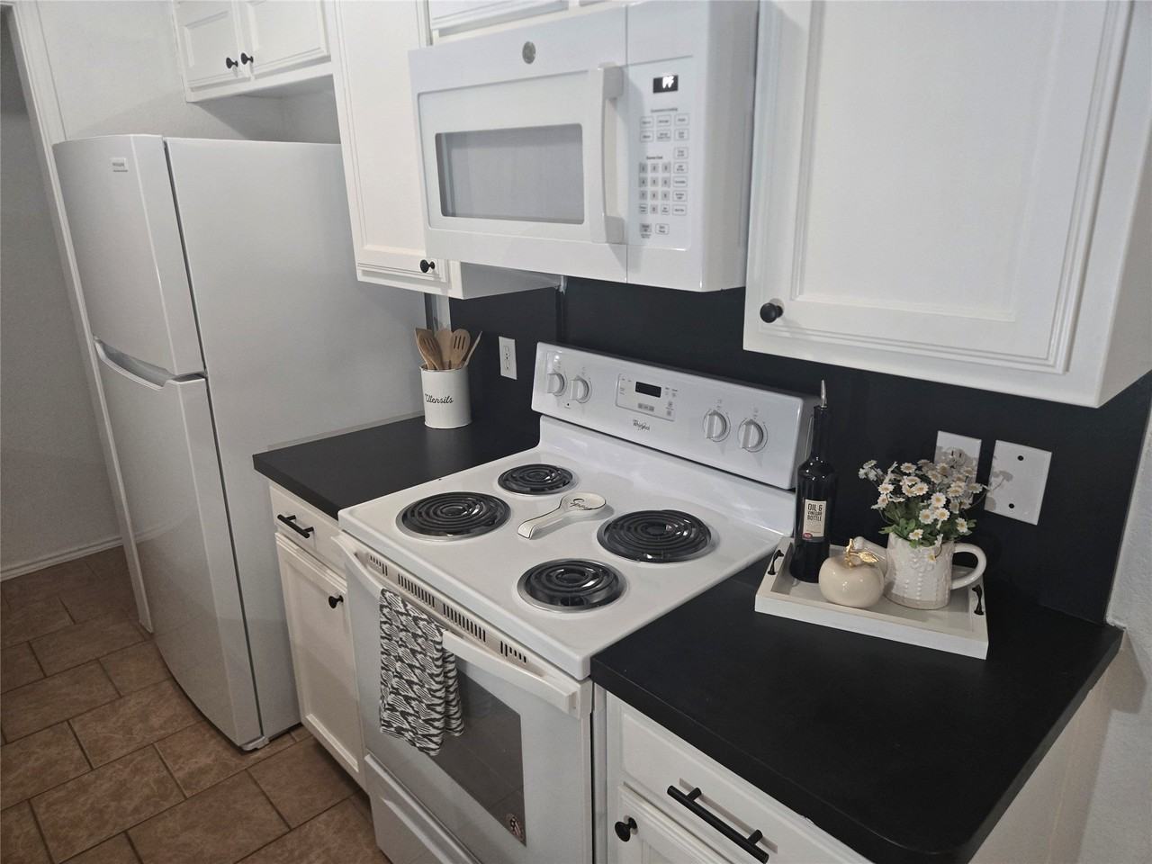2545 E Renfro St #A - Photo 7 of 18