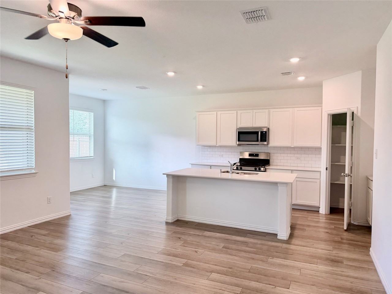 1200 Mahogany Ln - Photo 3 of 14