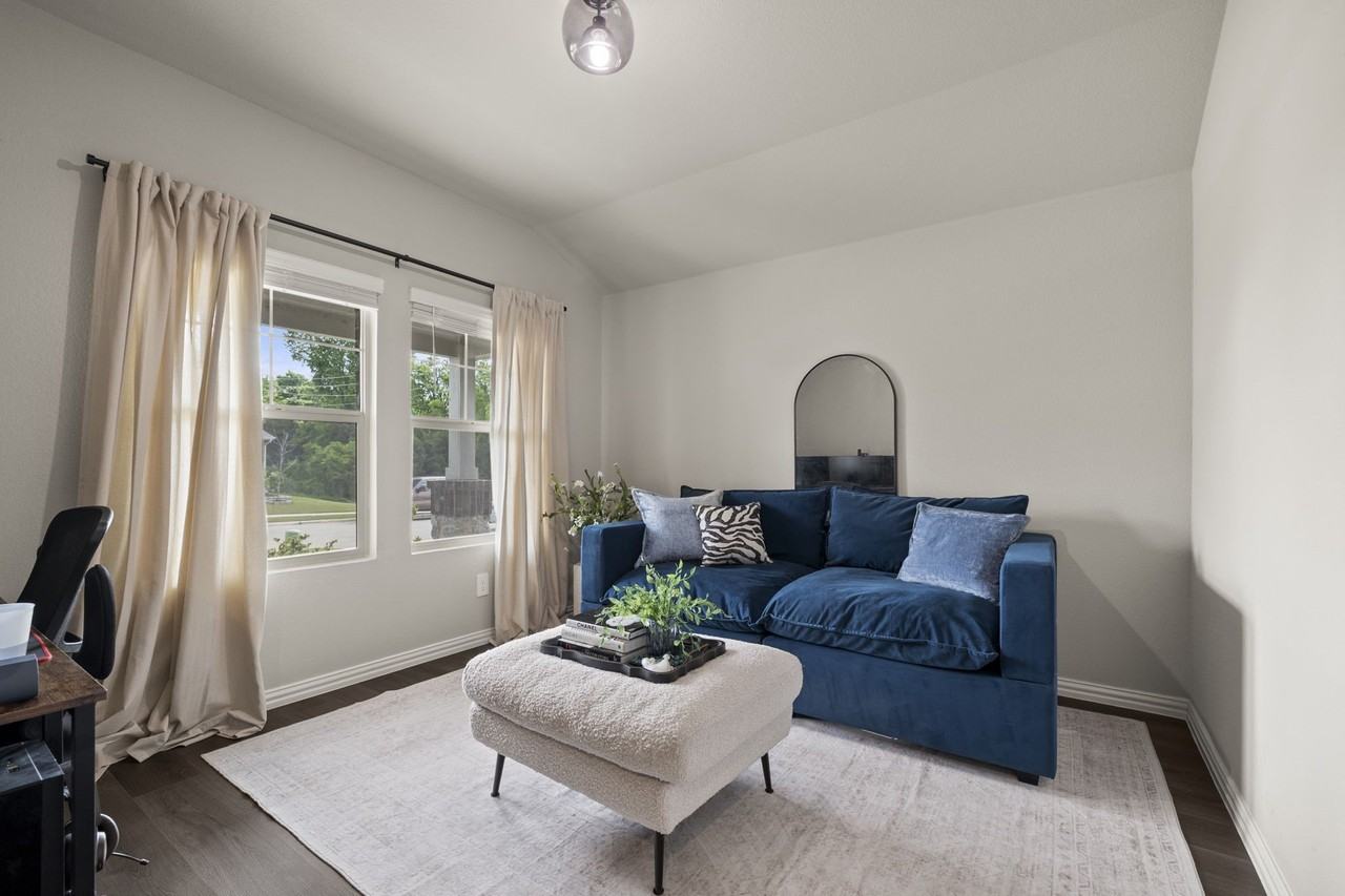 2110 Colt Ct - Photo 2 of 31