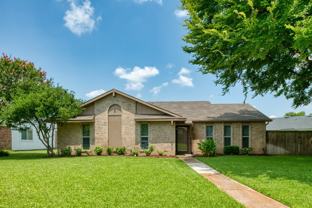 3013 Queens Way - Photo 1 of 1