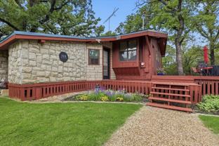 111 Oak Tree Ln - Photo 1 of 1