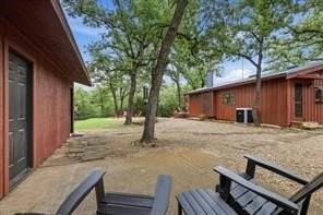 111 Oak Tree Ln - Photo 7 of 40