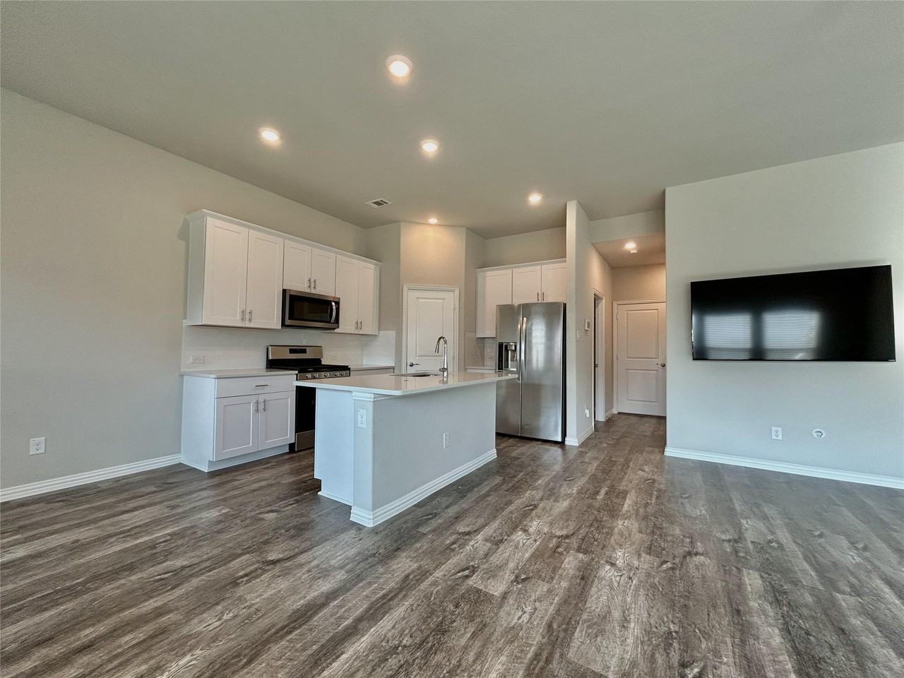 1804 Berry Ridge Trl - Photo 4 of 37