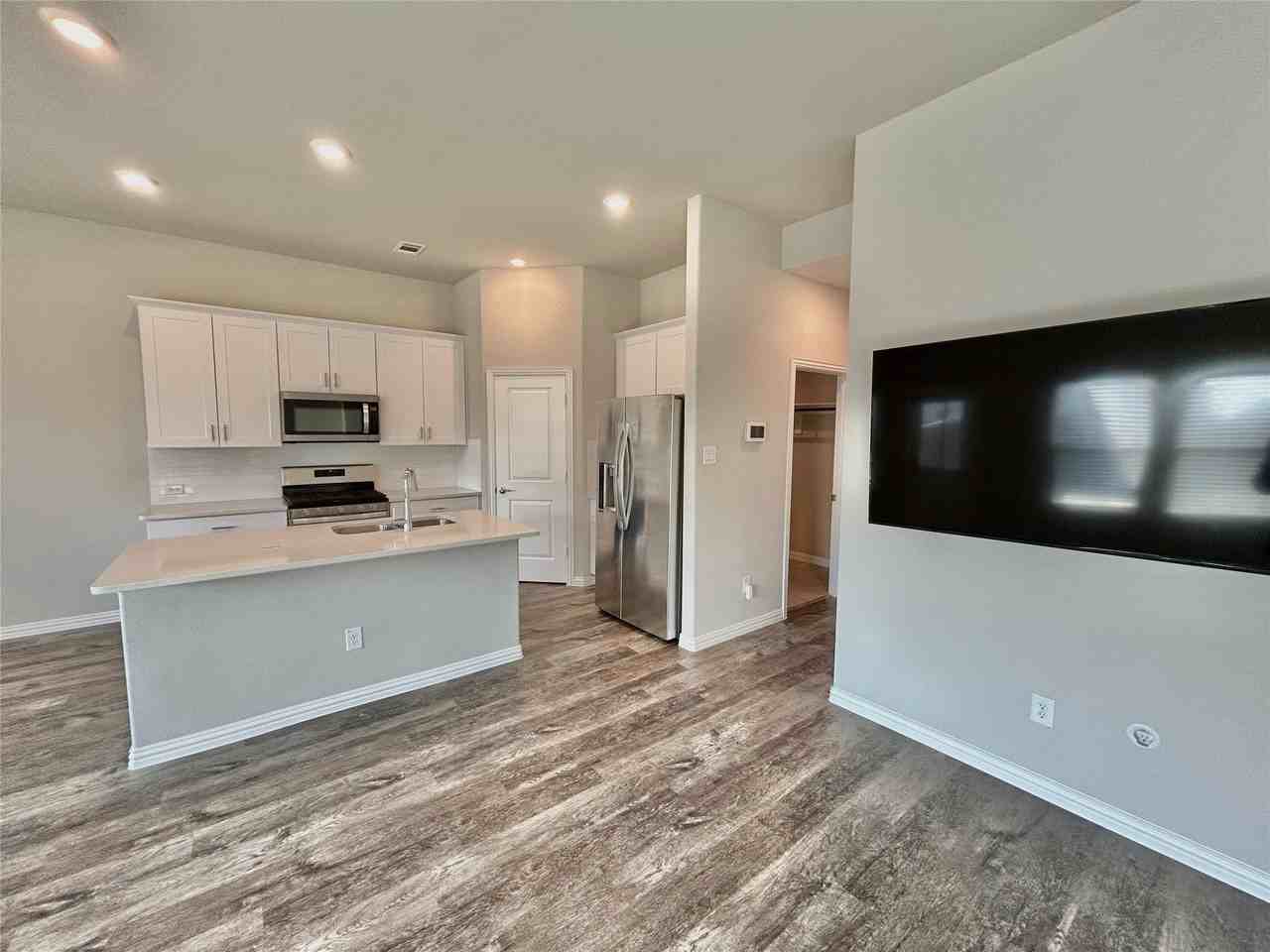 1804 Berry Ridge Trl - Photo 5 of 37