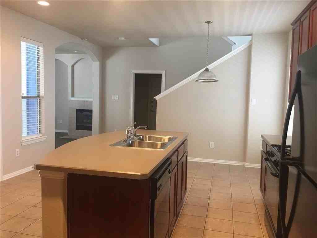 1016 Grey Fox Dr - Photo 7 of 28