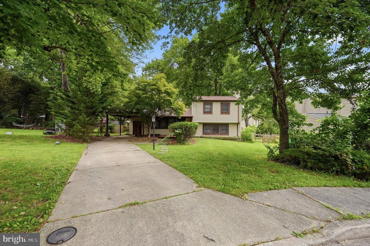 6251 Parallel Ln - Photo 3 of 24
