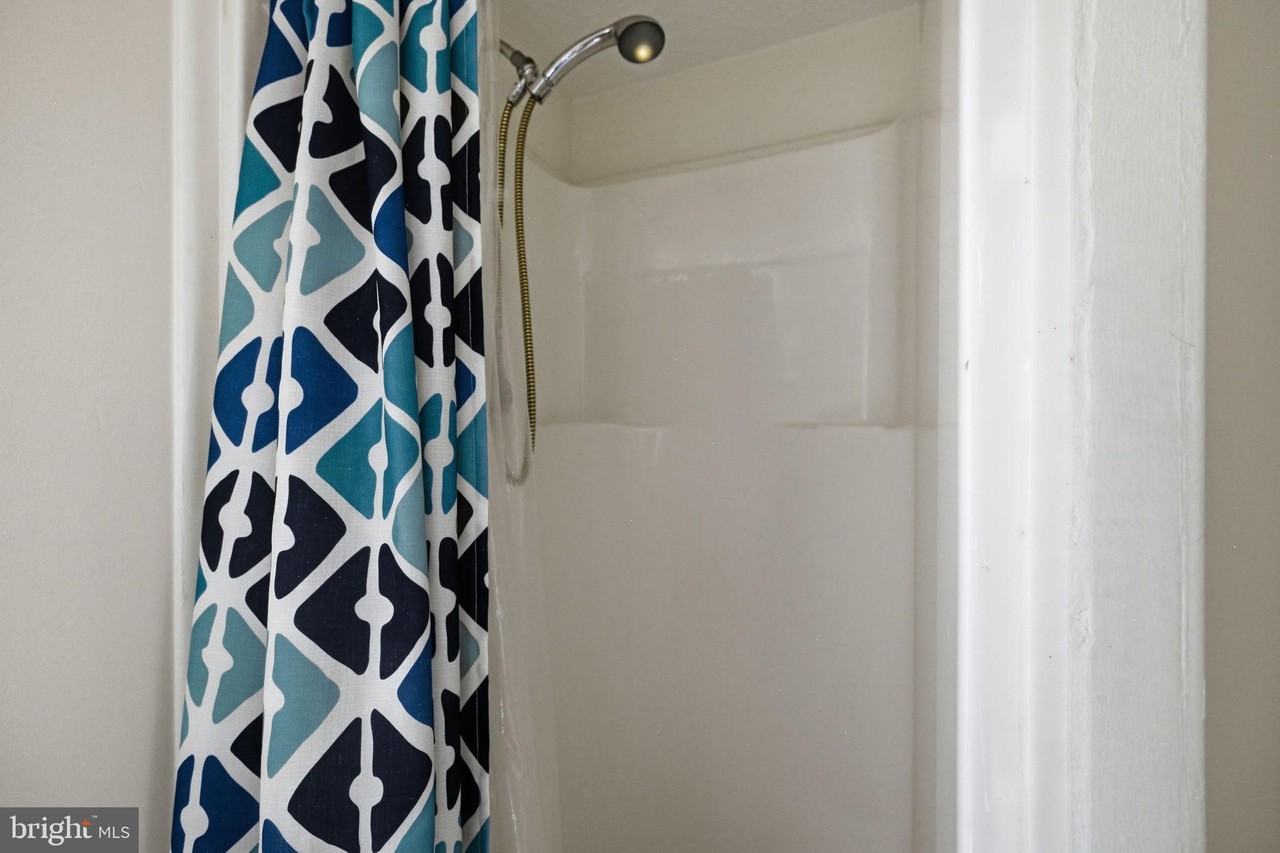 6251 Parallel Ln - Photo 7 of 24