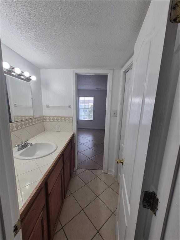2500 Manson Ave ##404 - Photo 6 of 6