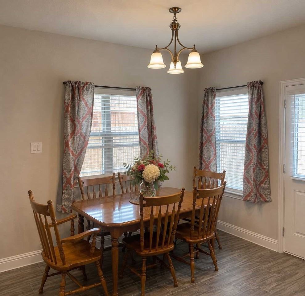 4002 Chesapeake Way - Photo 4 of 10