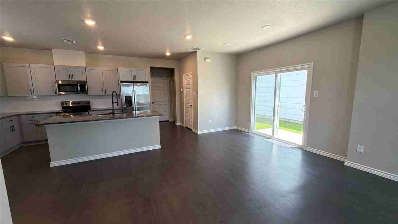 1708 Laurel Ln #2 - Photo 4 of 16