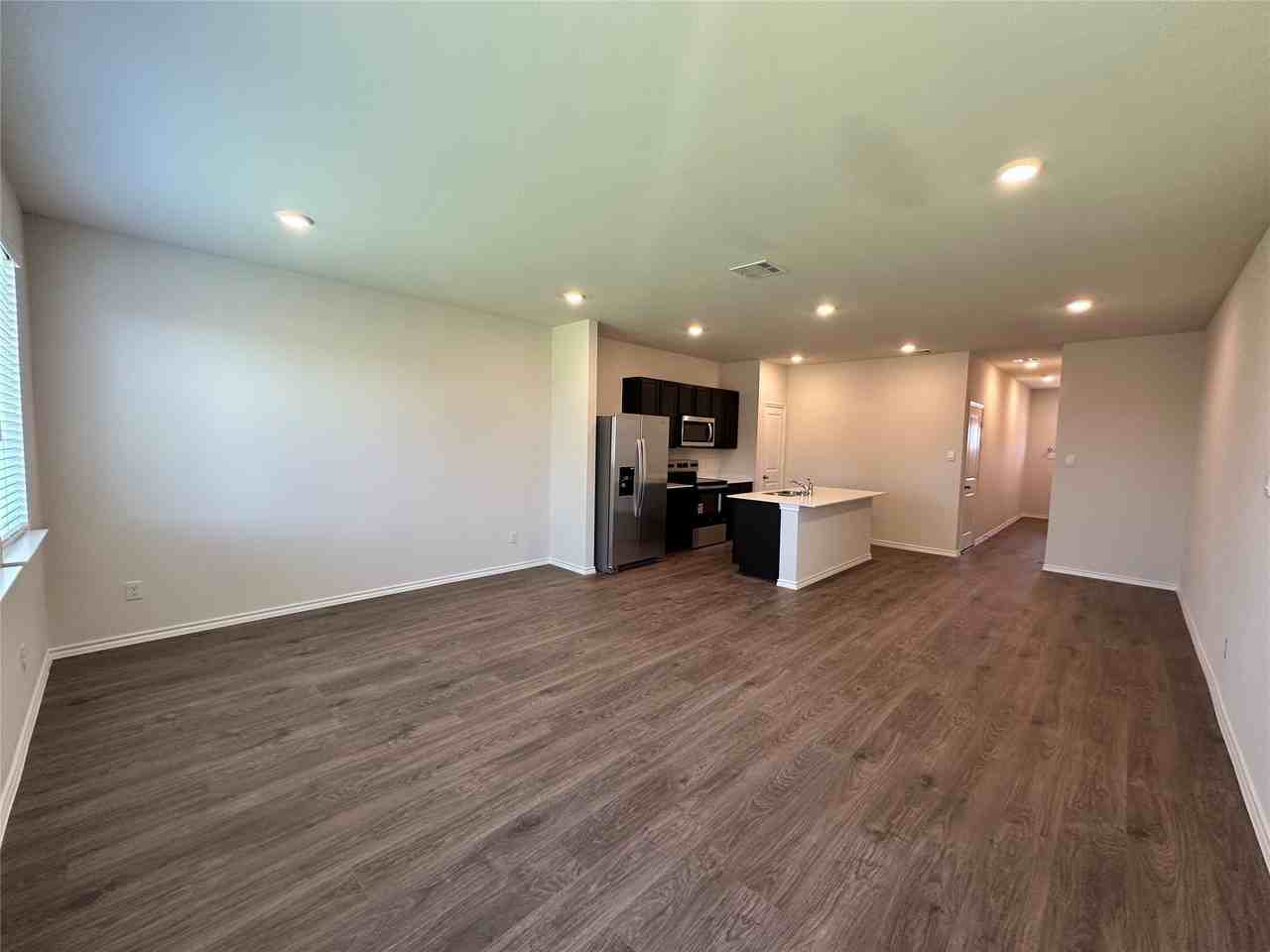 634 White Ash Dr - Photo 3 of 21