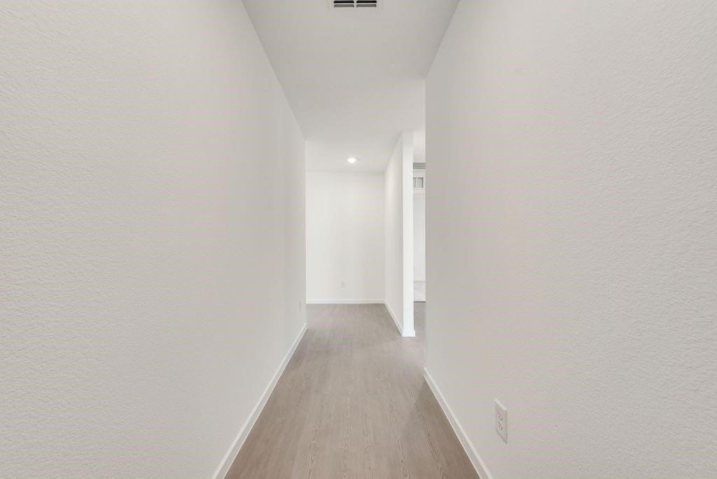 1271 Falcon Heights Dr - Photo 4 of 29