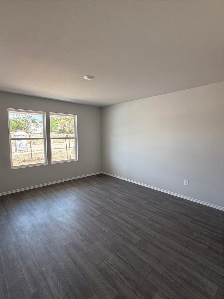 126 Levi Dr - Photo 6 of 15