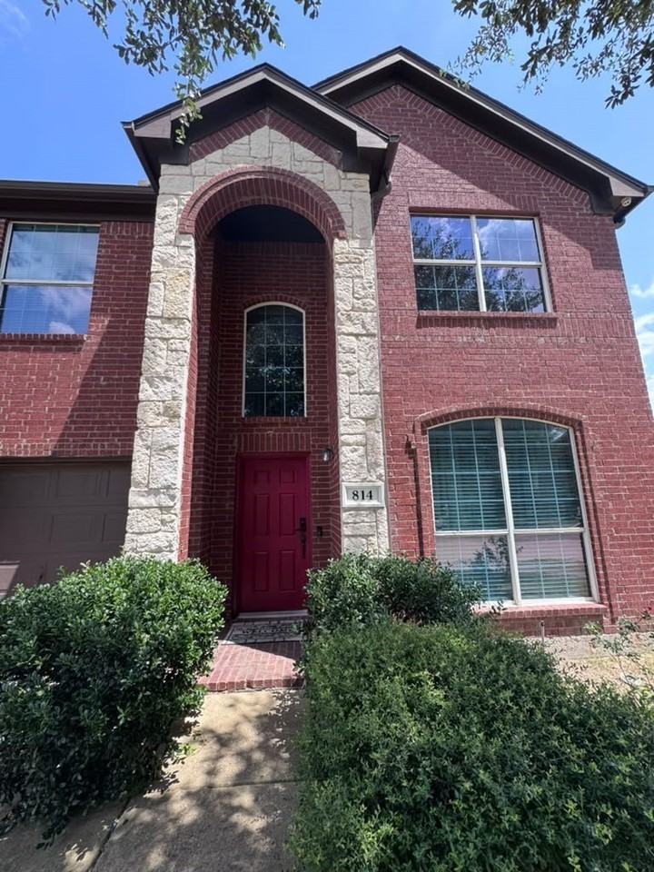 814 Honey Hill Dr - Photo 3 of 25