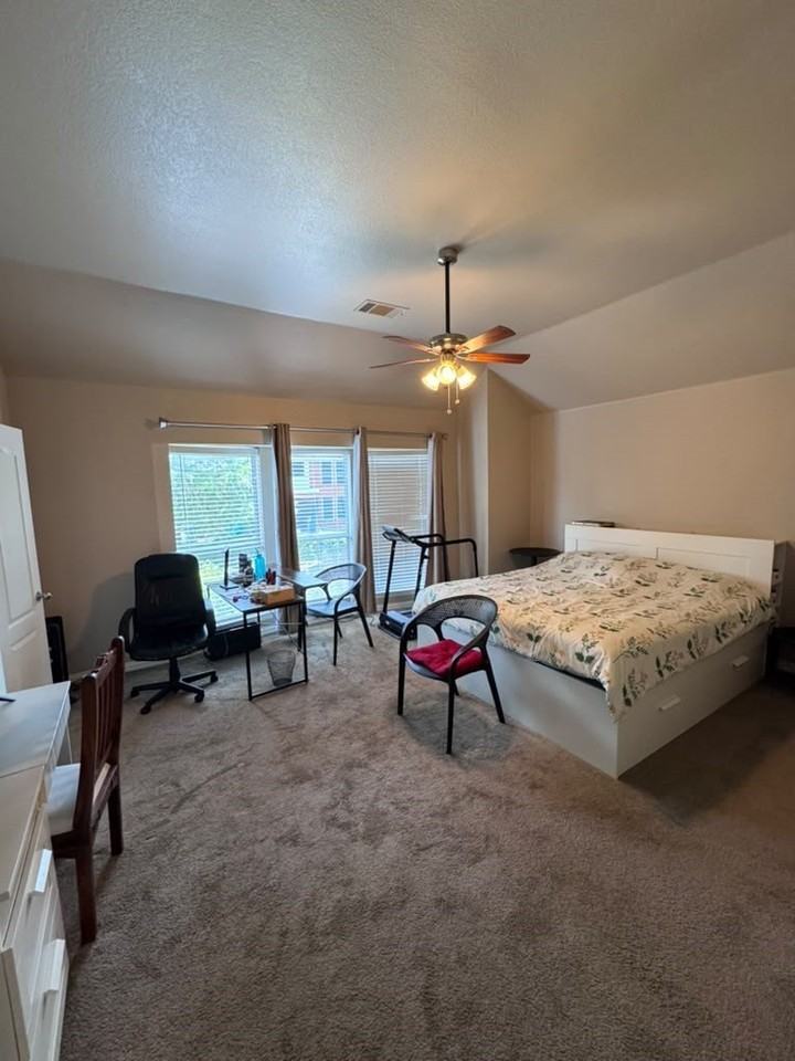 814 Honey Hill Dr - Photo 5 of 25