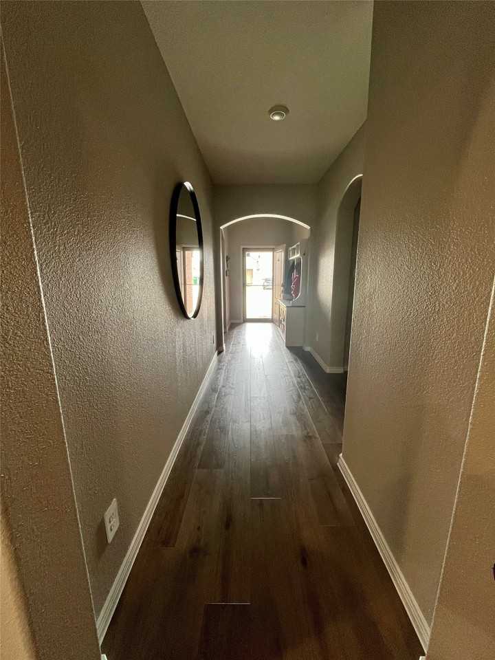 620 Carters Grove Dr - Photo 2 of 21