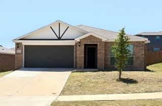 740 Saratoga Ln - Photo 1 of 1