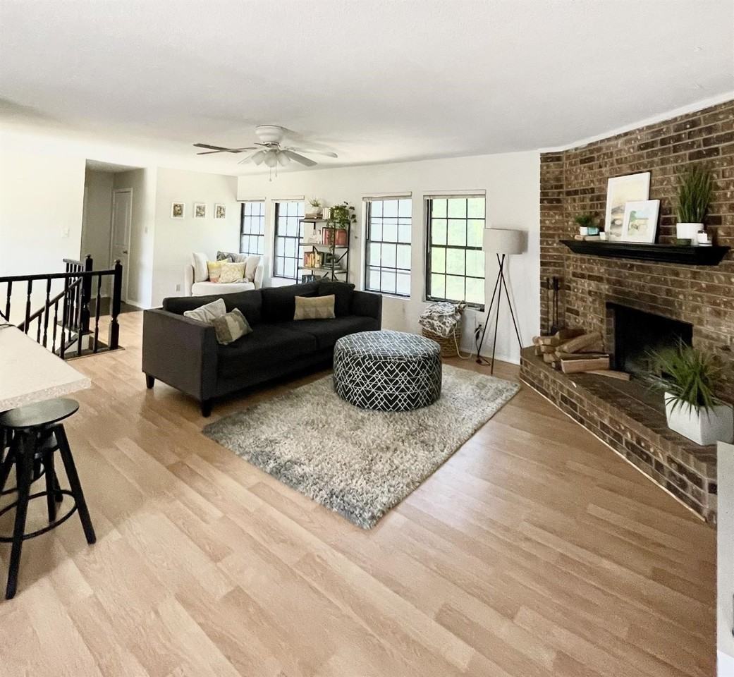 1816 Chestnut Ct - Photo 2 of 12