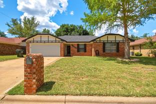 2842 Rex Allen Dr - Photo 1 of 1