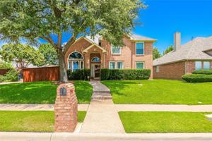 featured image of 9816 Max Ln