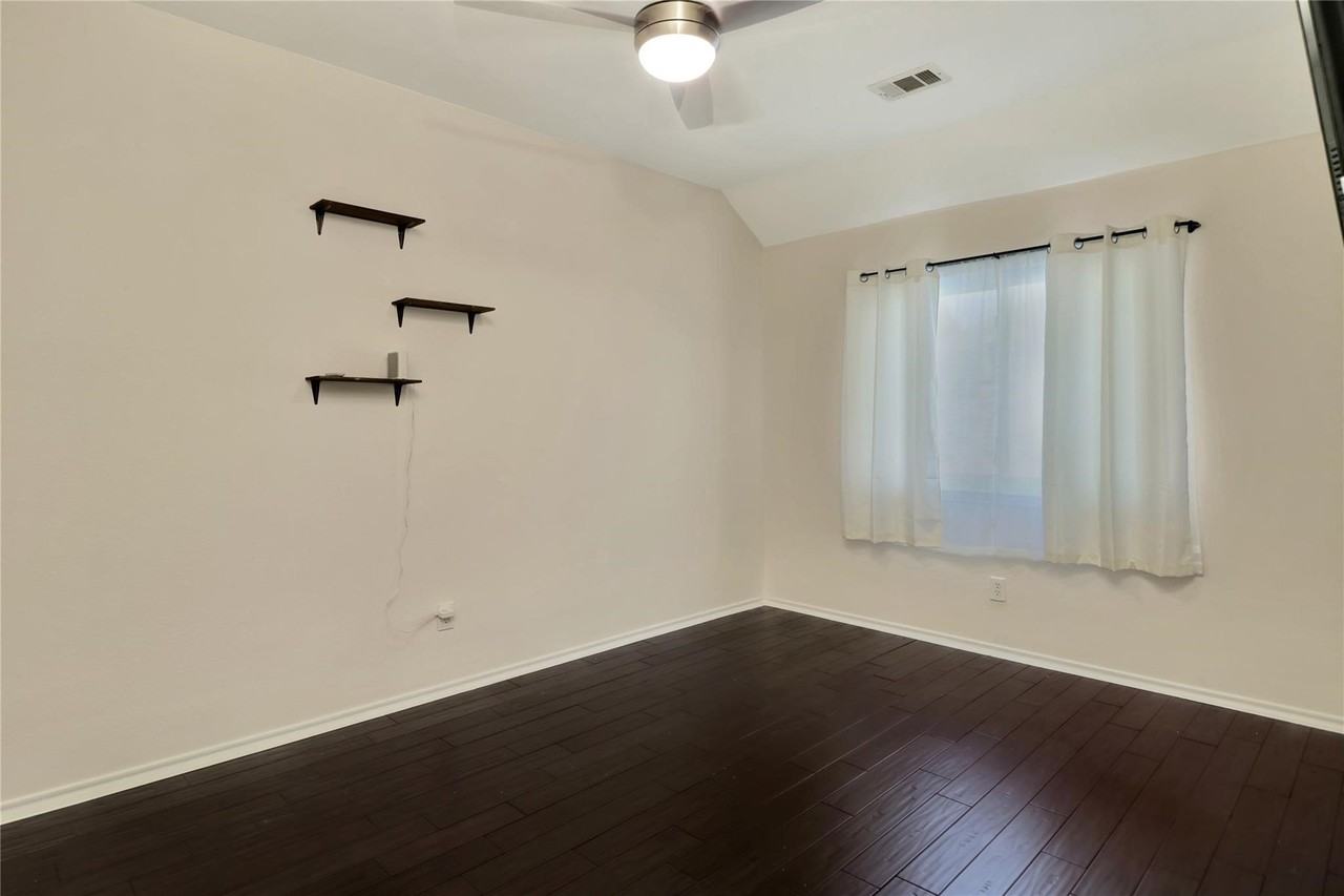 9816 Max Ln - Photo 7 of 22