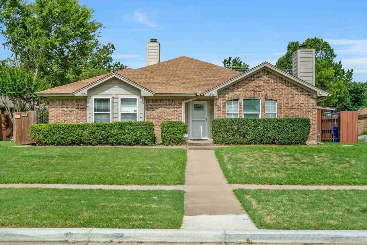 306 Crowe Dr