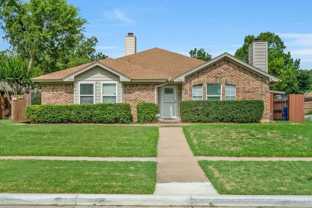 306 Crowe Dr - Photo 1 of 1