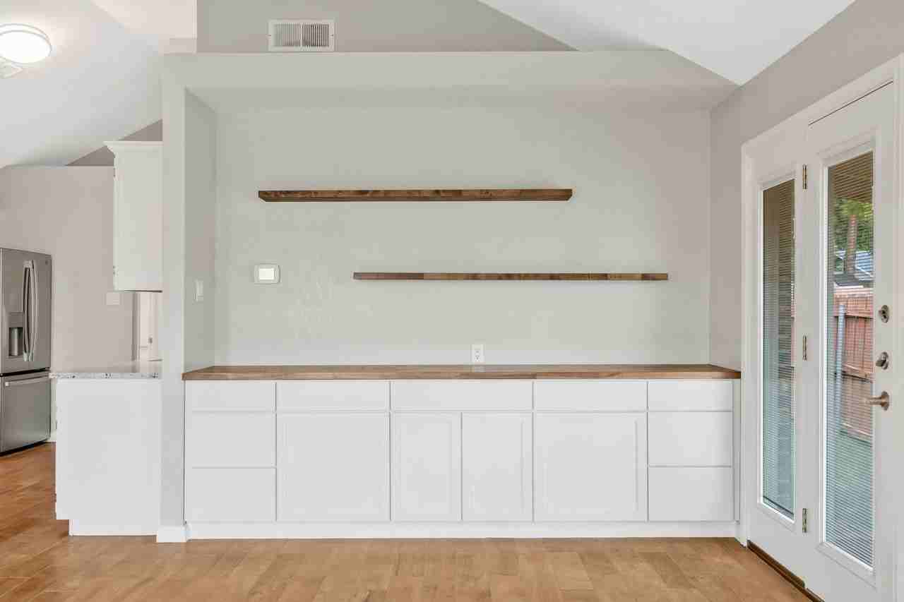 306 Crowe Dr - Photo 6 of 27