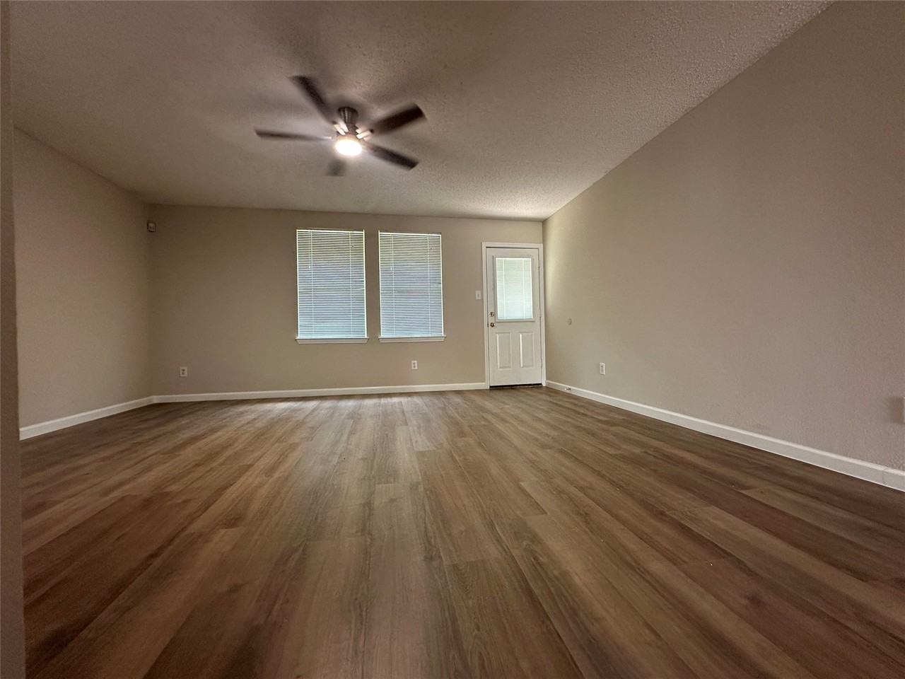 1316 Willow Tree Dr - Photo 7 of 12