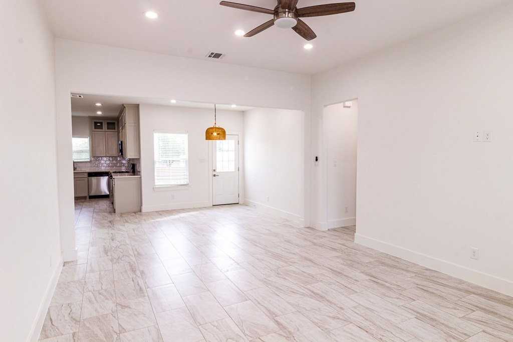 540 Highview Ct - Photo 2 of 23