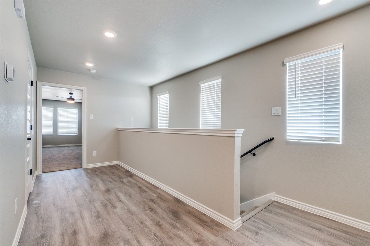 1841 Woodlawn Way #142 - Photo 7 of 13