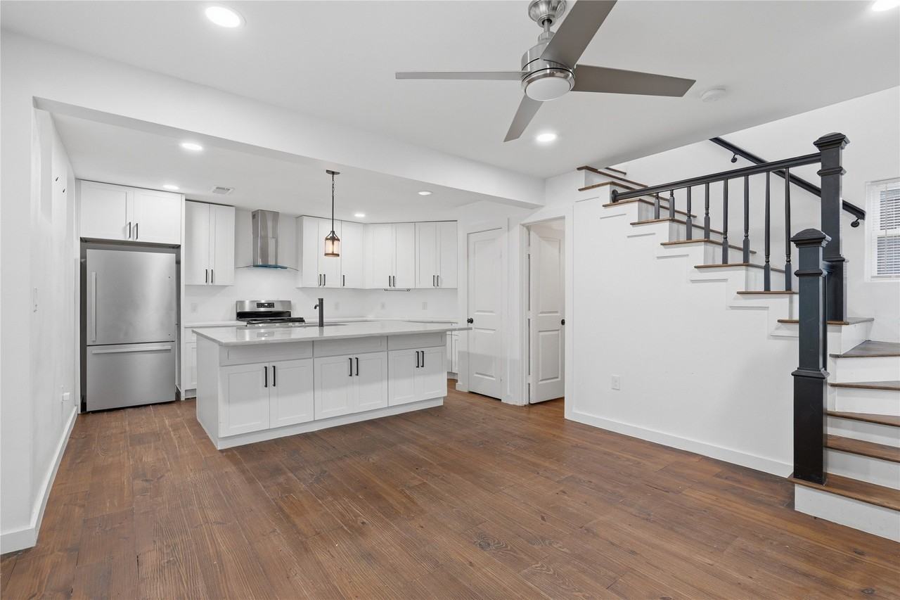 1831 Alabama Ave - Photo 3 of 16