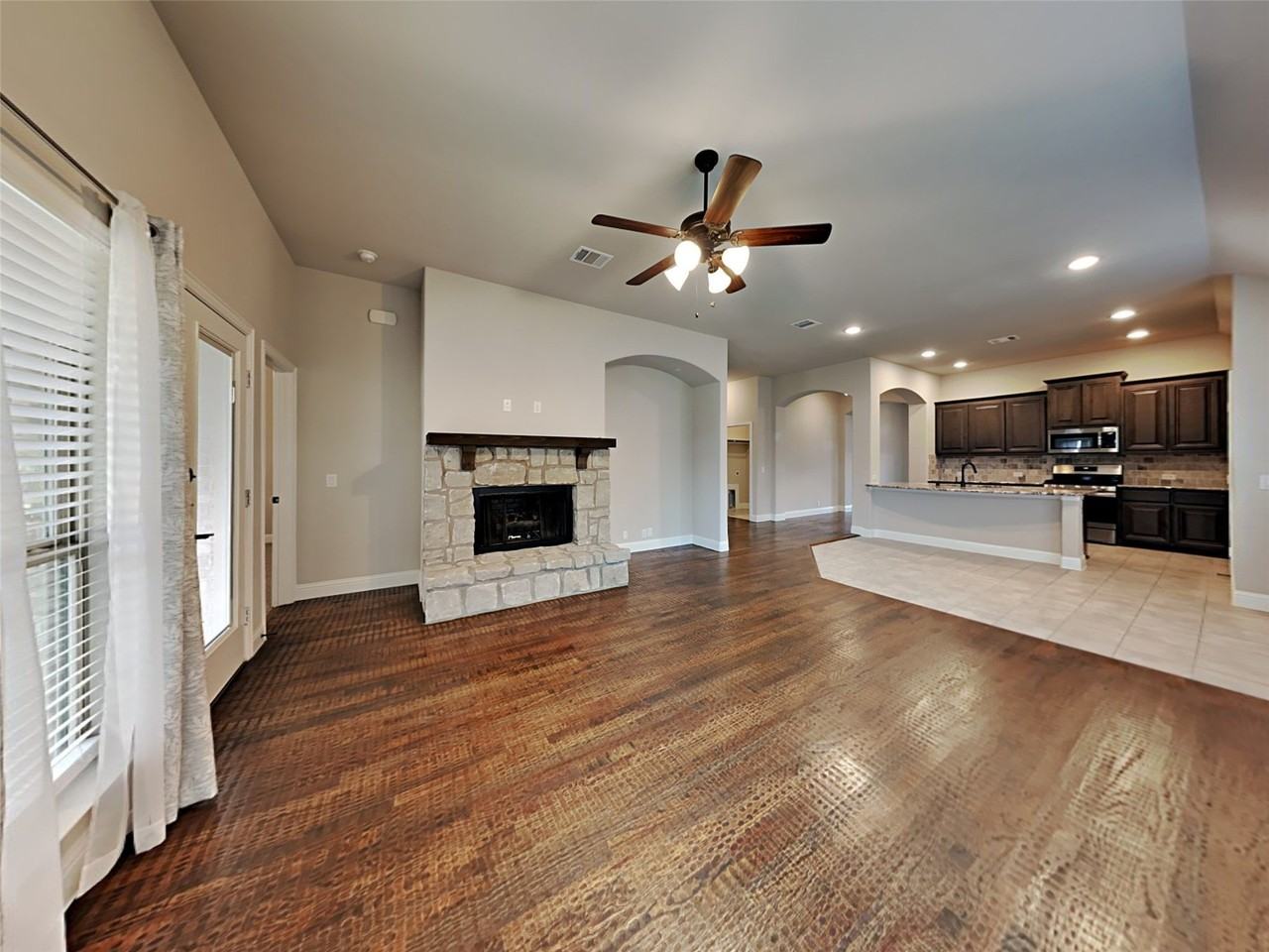 5211 Pentridge Dr - Photo 2 of 17