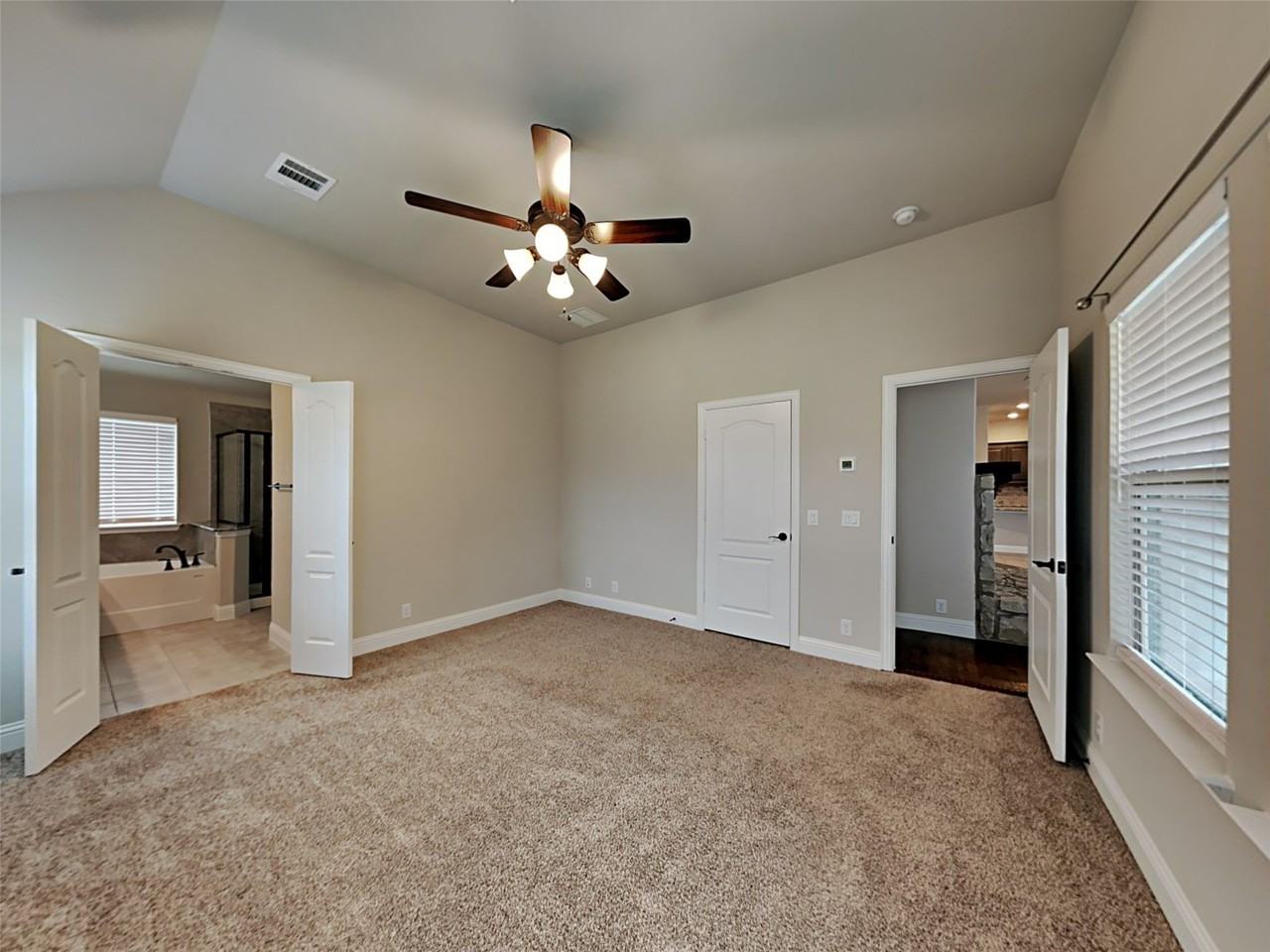 5211 Pentridge Dr - Photo 7 of 17