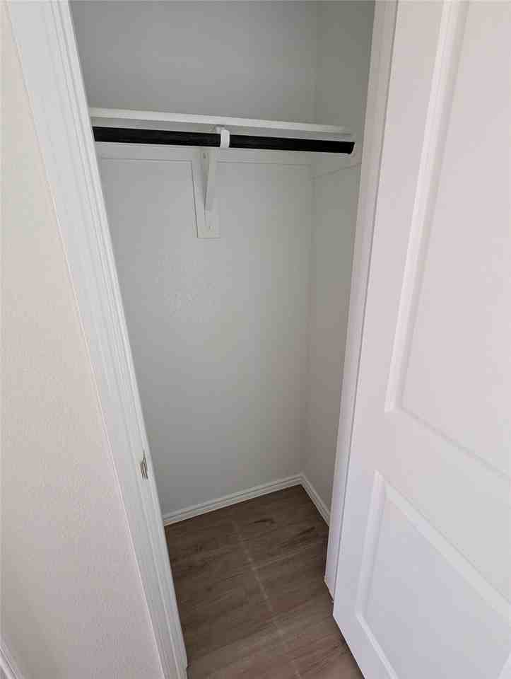 1500 Silver Oak Ln - Photo 4 of 18
