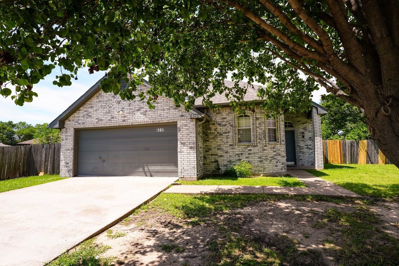 6310 Jessica Way - Photo 5 of 32