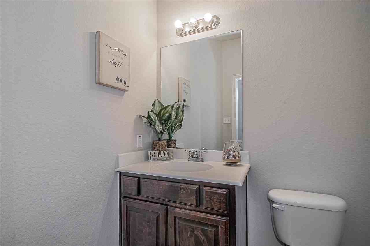5204 Katy Rose Ct - Photo 4 of 32