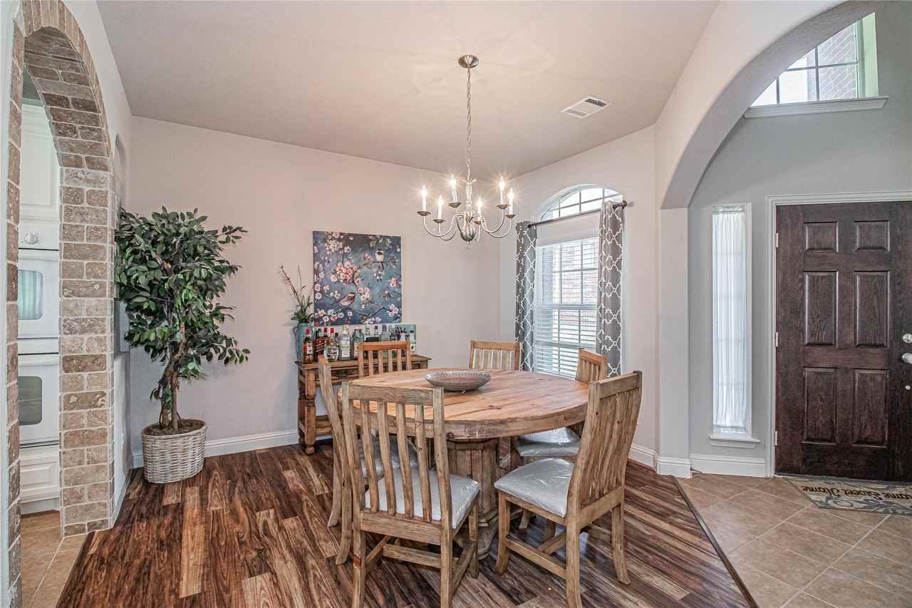 5204 Katy Rose Ct - Photo 7 of 32