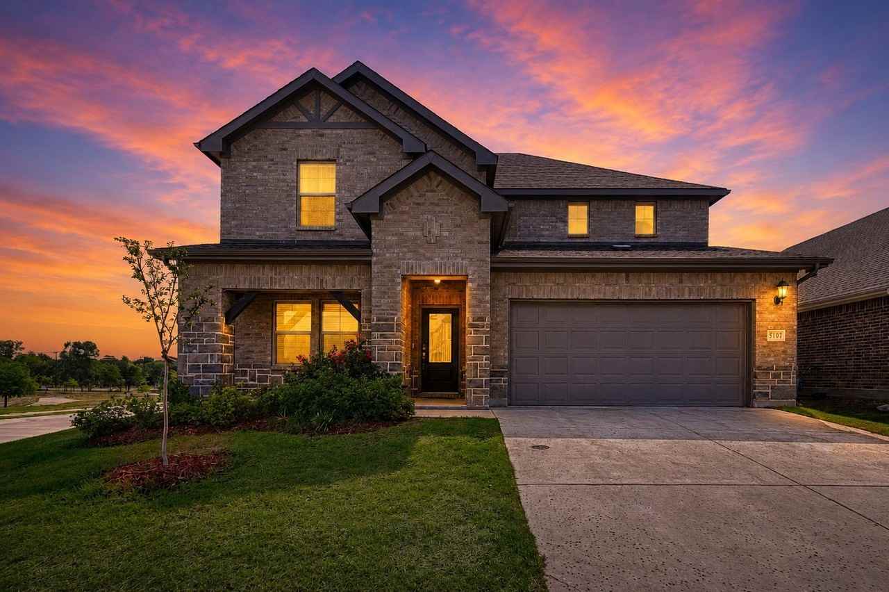 5107 Emerald Hill Dr - Photo 3 of 39