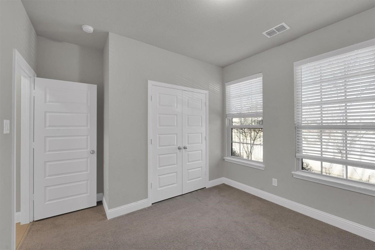 6401 Longhorn Herd Ln - Photo 3 of 15