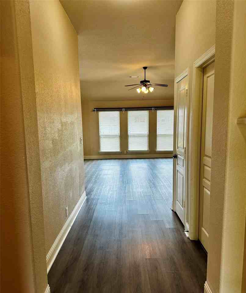 3011 Winecup Ct - Photo 3 of 25