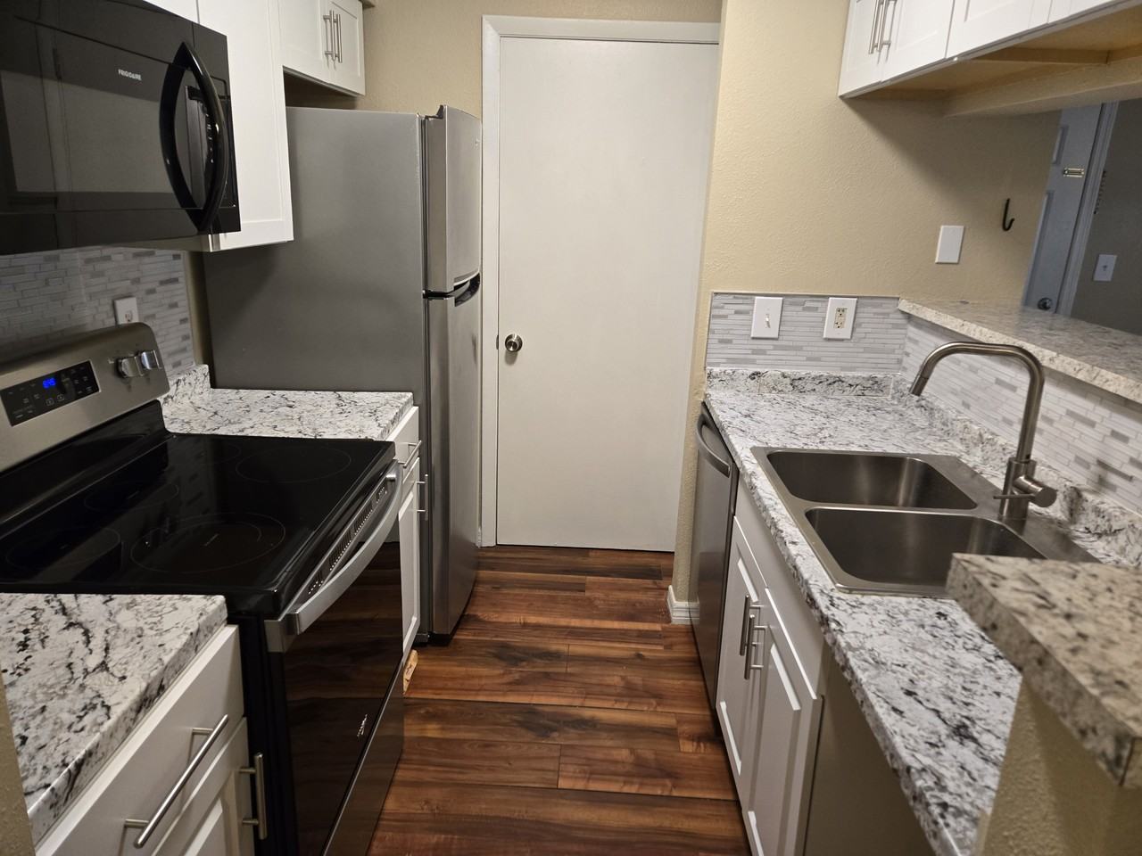 234 Afton Square - 1Unit 103 #1 - Photo 4 of 17