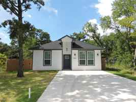 featured image of 6110 Tejas Dr